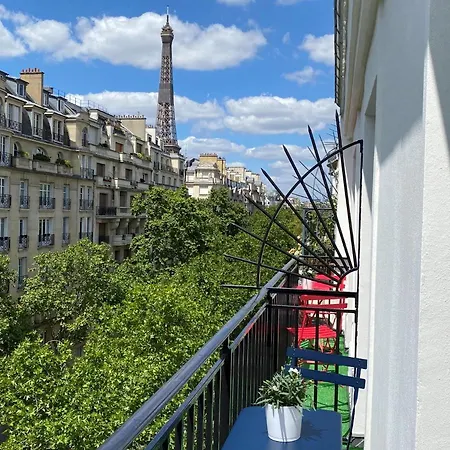 Hotel Le Cercle Tour Eiffel Parigi
