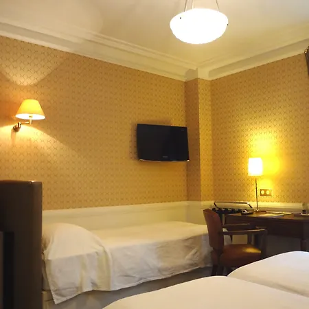 Hotel Le Cercle Tour Eiffel Parigi