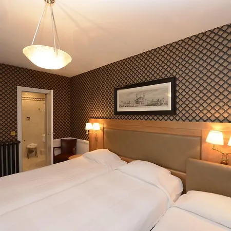 Le Cercle Tour Eiffel Hotel Parigi